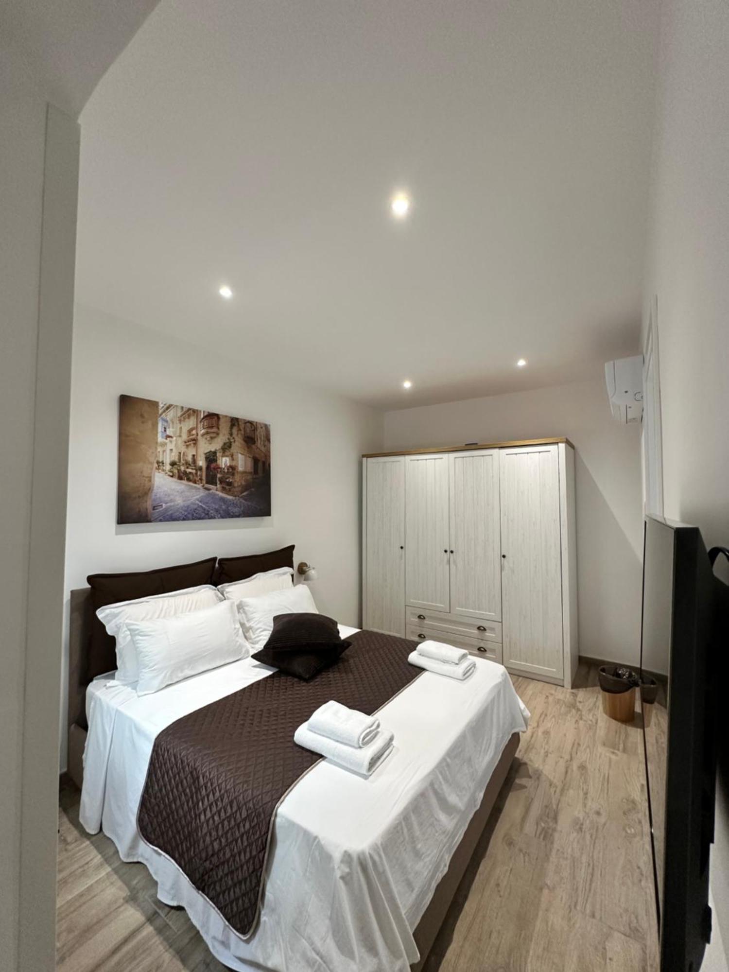 Tan-nanniet Two Bedroom شقة مرسلوك